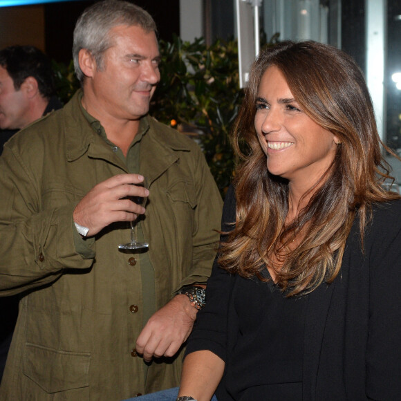 Valérie Bénaïm et son compagnon Patoche - Soirée Samsung " New Edge Night " pour la sortie du nouveau Samsung Galaxy GS6 edge à la piscine Molitor à Paris le 15 septembre 2015.