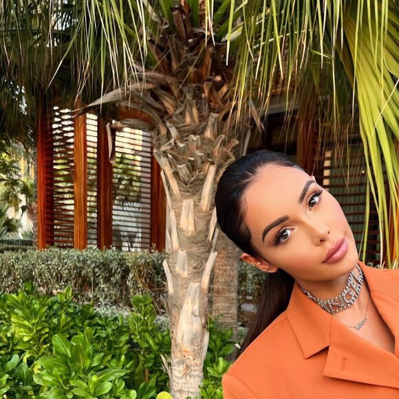 Nabilla, mariée à Thomas Vergara et maman du petit Milann.