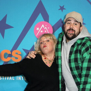 Valérie Damidot et Artus au photocall de la clôture de la 25ème édition du Festival international du film de comédie de l'Alpe d'Huez, France, le 22 janvier 2022. © Dominique Jacovides/Bestimage
