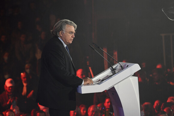 Gilbert Collard (député européen) lors d'un meeting de campagne au Palais des Victoires à Cannes, France, le 22 janvier 2022. © Lionel Urman/bestimage 