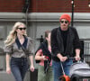 Exclusif - Emma Roberts et son compagnon Garrett Hedlund avec leur fils Rhodes, à Boston.