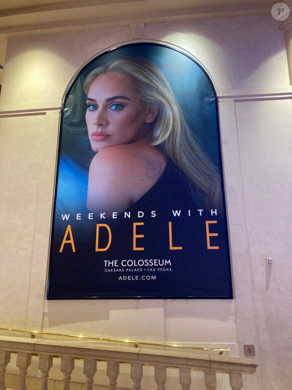 Adèle contrainte de reporter sa série de concerts à Las Vegas. Le 21 janvier 2022. 