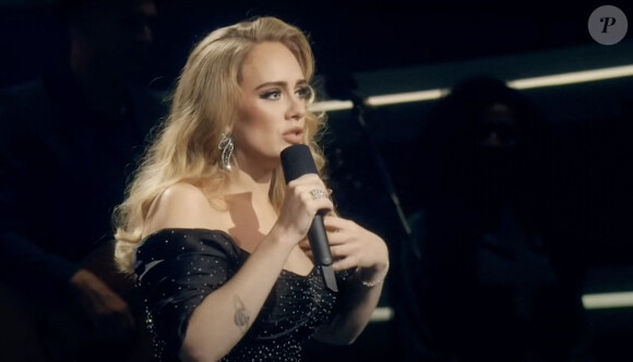 Adele sur le plateau de l'émission "An Audience With Adele" à Londres
