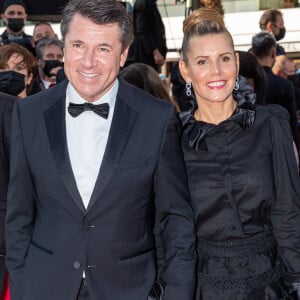 Christian Estrosi et sa femme Laura Tenoudji - Montée des marches du film "De son vivant" lors du 74e Festival de Cannes. © Borde-Jacovides-Moreau / Bestimage