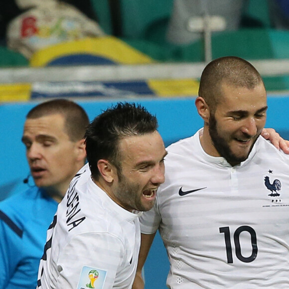 Mathieu Valbuena et Karim Benzema - Match du groupe E entre la France et la Suisse au stade Fonte Nova à Salvador de Bahia au Brésil, le 20 juin 2014, pendant la coupe du monde de la FIFA 2014. La France l'emporte sur la Suisse avec un score 5-2