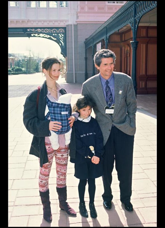 Claude Lelouch et Marie-Sophie L. en 1992 avec Sabaya (bébé) et Salomé