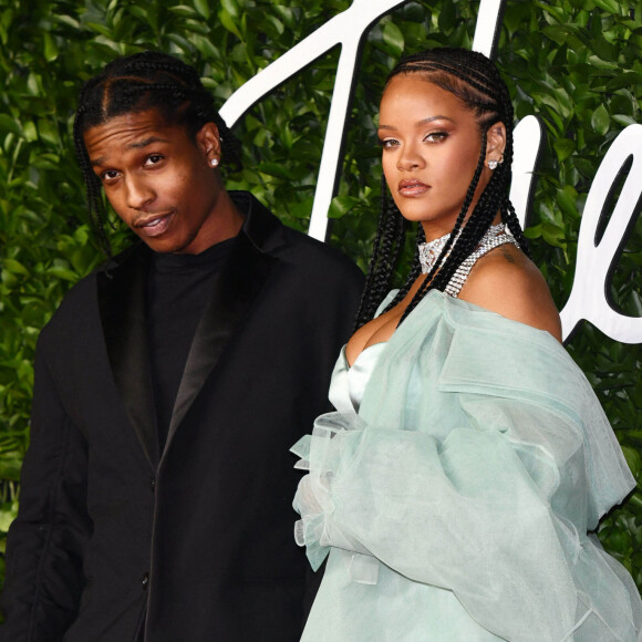 A$AP Rocky et Rihanna - Les célébrités assistent à la cérémonie des "Fashion Awards" au Royal Albert Hall à Londres.