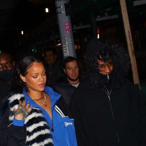 Rihanna et son compagnon ASAP Rocky ont dîné au restaurant Pastis à New York le 27 janvier 2022.