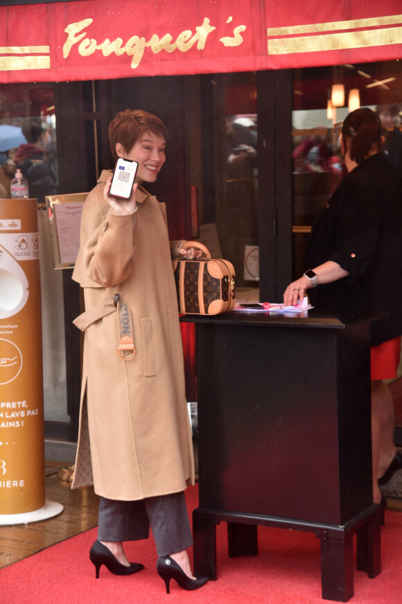 Exclusif - Lea Seydoux - Arrivée au déjeuner des nommés aux César 2022 au Fouquet's à Paris le 06 février 2022. © Giancarlo Gorassini / Bestimage