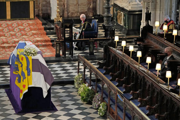 L'archevêque de Canterbury et primat de la Communion anglicane Justin Welby, La reine Elisabeth II d'Angleterre et Le prince Andrew, duc d'York, - Funérailles du prince Philip, duc d'Edimbourg à la chapelle Saint-Georges du château de Windsor, Royaume Uni, le 17 avril 2021.