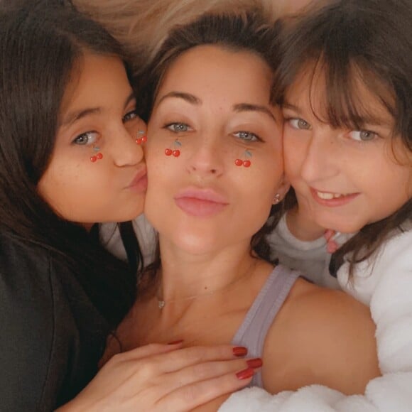 Magali Berdah avec ses filles Victoria et Shelly