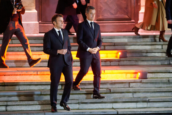 Le président Emmanuel Macron, accompagné par Gérald Darmanin, ministre de l'Intérieur, intervient lors d'une réunion informelle des ministres de l'Intérieur de l'union européenne à Tourcoing dans le Nord le 2 février 2022.