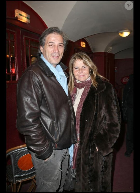 Stéphane Ferrara et sa femme Dominique Cantien au filage de la pièce "Kangourou" (6 janvier 2010)