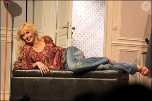 Virginie Stevenoot dans la pièce "Kangourou" (6 janvier 2010)