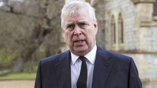 "Il est assoiffé de sexe et souvent nu" : Le prince Andrew accablé par un nouveau témoignage