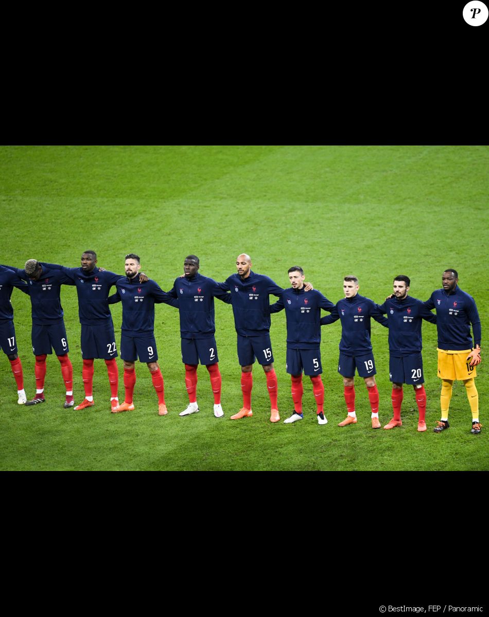 ENTREE DES JOUEURS - HYMNE - 22 MARCUS THURAM (FRA) - 09 OLIVIER GIROUD (FRA) - 02 KURT ZOUMA (FRA) - 15 STEVEN NZONZI (FRA) - 05 CLEMENT LENGLET (FRA) - 19 LUCAS DIGNE (FRA) - 20 LEO DUBOIS (FRA) - 16 STEVE MANDANDA (FRA) - Match de football amical entre l'équipe de France et la Finlande (0-2) au Stade de France à Saint-Denis le 11 novembre 2020. © FEP / Panoramic / Bestimage
