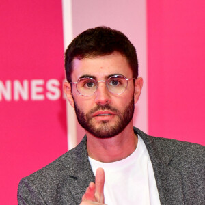 Cyprien Iov durant la seconde soirée du 4eme Canneseries au Palais des Festivals à Cannes, le 9 octobre 2021. Le festival se déroule jusqu'au 13 octobre. © Bruno Bebert / Bestimage  