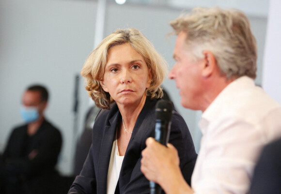 Fabien Roussel, secrétaire nationale du PCF - Valérie Pécresse fait un passage à la fête de l'Humanité à La Courneuve le 12 septembre 2021. © Panoramic / Bestimage