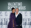 Tina Kunakey et son mari Vincent Cassel - Photocall du défilé de mode printemps-été 2022 "Valentino" lors de la fashion week de Paris. Le 1er octobre 2021 