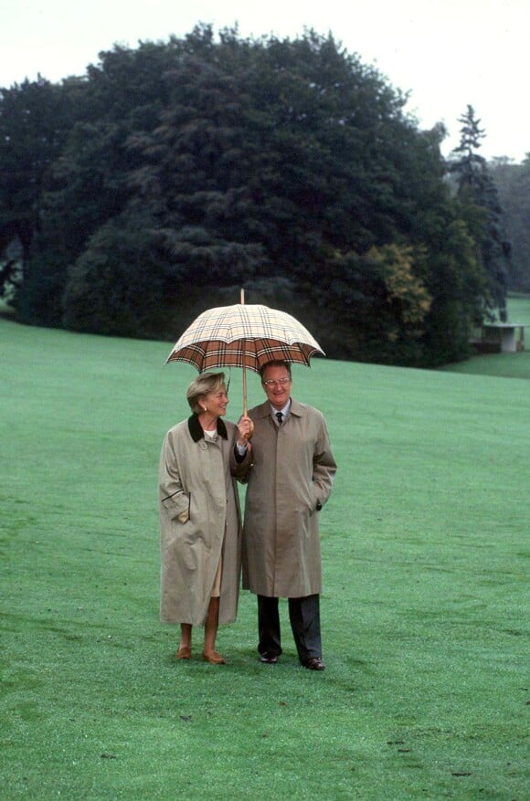 Photo souvenir du roi Albert II de Belgique et son épouse la reine Paola.