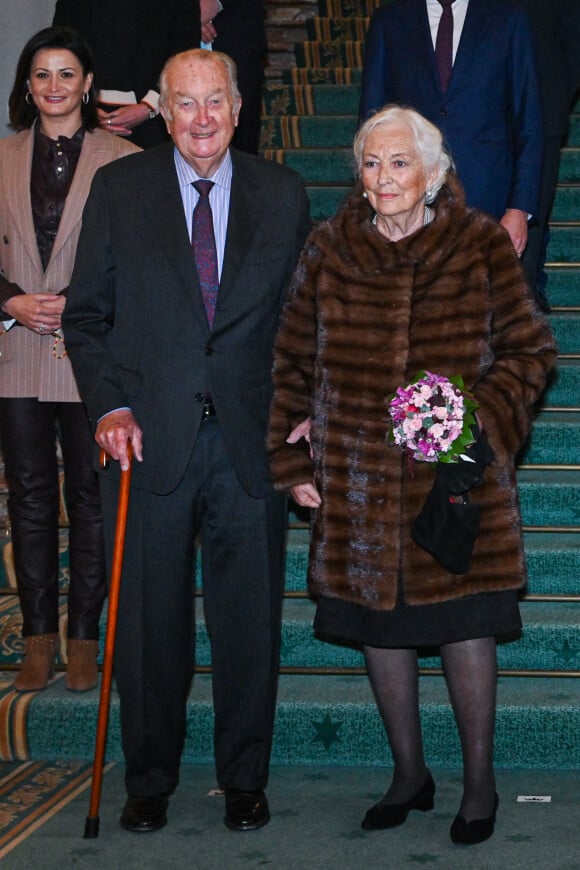 Le roi Albert II de Belgique et la reine Paola assistent à la cérémonie du "King's Day" au parlement à Bruxelles le 15 novembre 2021. © Frédéric Andrieu / Bestimage