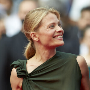 Mélanie Thierry - Montée des marches du film " The French Dispatch" lors du 74ème Festival International du Film de Cannes. Le 12 juillet 2021 © Borde-Jacovides-Moreau / Bestimage 