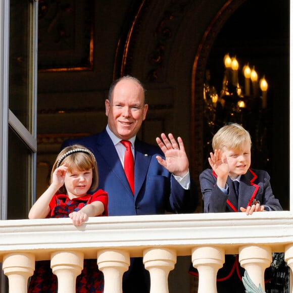 Le prince Albert II de Monaco, ses enfants, la princesse Gabriella et le prince héréditaire Jacques durant la célébration de la traditionnelle fête de la Sainte Dévote à Monaco, le 27 janvier 2022. © Claudia Albuquerque/Bestimage 