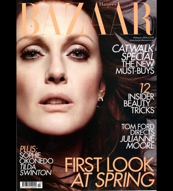 Julianne Moore en couverture du magazine Harper's Bazaar
