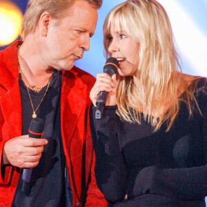 Archives - Le chanteur Renaud et sa femme Romane Serda en concert pour les 20 ans du Zenith de Paris en 2005. © Patrick Carpentier / Bestimage