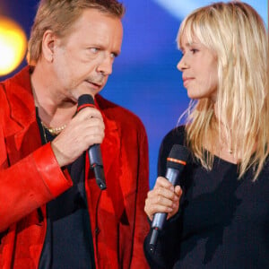 Archives - Le chanteur Renaud et sa femme Romane Serda en concert pour les 20 ans du Zenith de Paris en 2005. © Patrick Carpentier / Bestimage