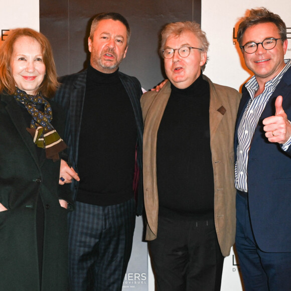 Nathalie Baye, Thibault de Montalembert, Dominique Besnehard et Guillaume de Tonquédec (Laurier d'interprétation masculine) - 27ème cérémonie des Lauriers de l'Audiovisuel au théâtre Marigny à Paris le 21 février 2022. © Coadic Guirec/Bestimage