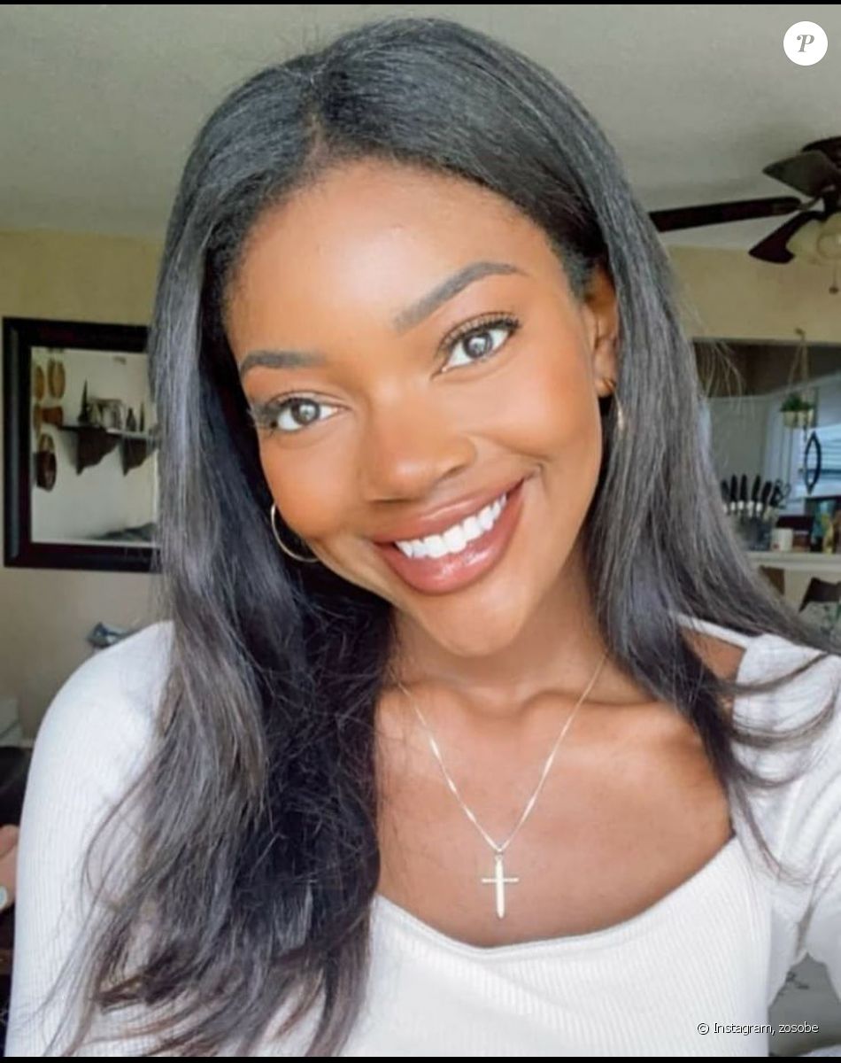 Zoe Bethel, Instagram.