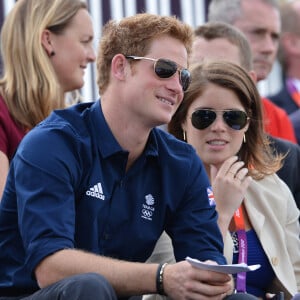 Le prince Harry et la princess Eugenie d'York aux Jeux Olympiques de Londres en 2012.