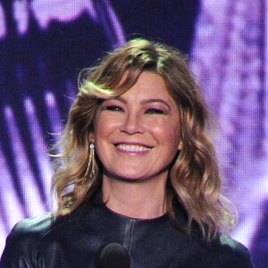 Ellen Pompeo sur scène lors d'une cérémonie de remise de prix en avril 2016 à Santa Monica, Los Angeles, CA, USA. Photo by Frank Micelotta/PictureGroup/ABACAPRESS.COM