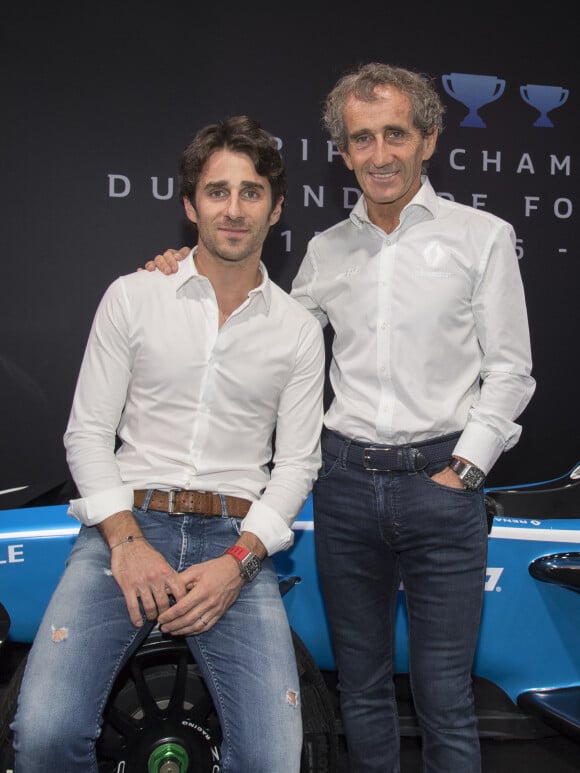 Nicolas Prost et son père Alain Prost - L'écurie française Renault fête sa troisième victoire consécutive au titre mondial de FIA Formule E à l'Atelier Renault à Paris, France, le 26 septembre 2017. © Pierre Perusseau/Bestimage