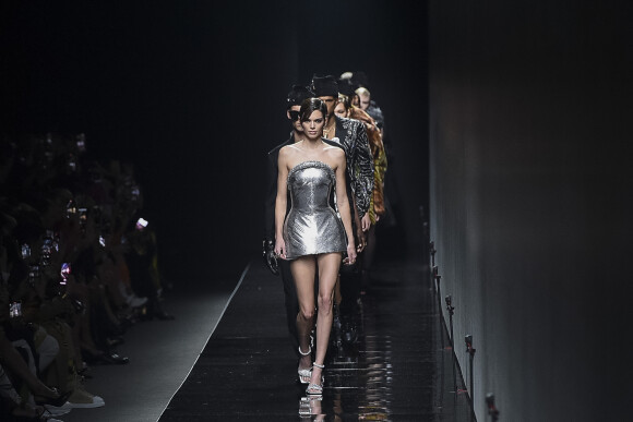 Kendall Jenner - Défilé de mode PAP automne-hiver 2020 "Versace" à Milan. Le 21 février 2020