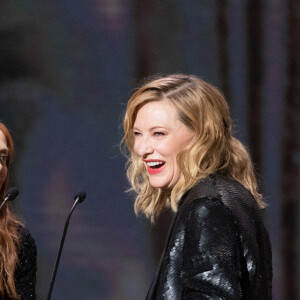 Isabelle Huppert, Cate Blanchett (César d'Honneur) - 47ème édition de la cérémonie des César à l'Olympia à Paris le 25 février 2022. © Borde / Jacovides / Bestimage 