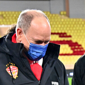 Laure Boulleau, le prince Albert II de Monaco, le prince Jacques, lle princesse Gabriella et Clarence Seedorf durant la seconde édition de la Fight Aids Cup, un match de football caritatif au stade Louis II le 24 janvier 2021. © Bruno Bebert/Bestimage 