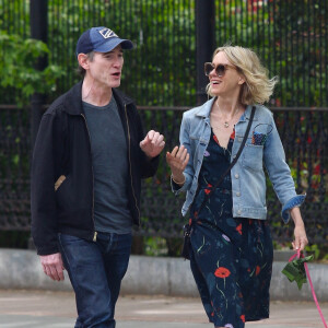 Naomi Watts et son compagnon Billy Crudup ont enfin officialisé leur relation. Ils faisaient l'objet de soupçons depuis près d'un an.