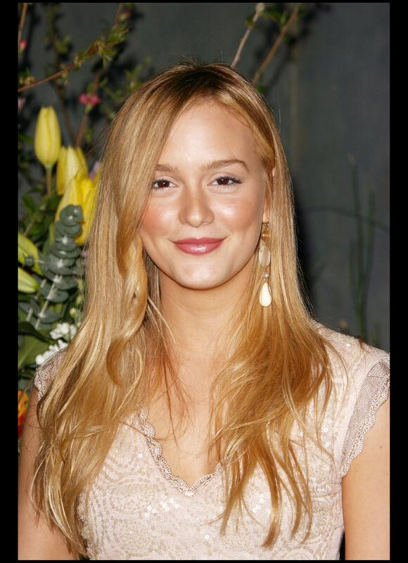 Leighton toute blondinette lors d'une soirée à Beverly Hills, le 20 avril 2006