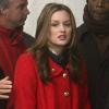 Manteau rouge d'une classe folle et sac Dior assorti... Blair a tout compris pour être la parfaite jeune fille du Upper East Side !