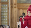 Arielle Dombasle a participé au défilé de mode Maitrepierre, collection automne-hiver 2022/2023, à l'Académie du Climat. Paris, le 6 mars 2022.