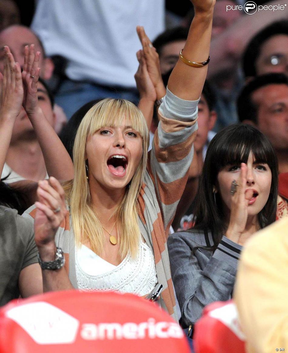 Enfin Pour Son Amoureux Sasha Vujacic La Championne De Tennis Maria Sharapova Devient Completement Hysterique Le Basketteur Peut Compter Sur Sa Belle Blonde Purepeople