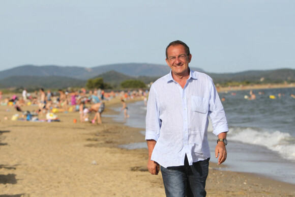 Exclusif - Rencontre avec Jean-Pierre Pernaut à Hyères, à l'occasion de la tournée de "Danse avec les stars" sur la plage des Salins. Le 19 juillet 2014 