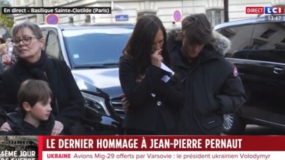 Nathalie Marquay émue à la sortie des obsèques de Jean-Pierre Pernaut
