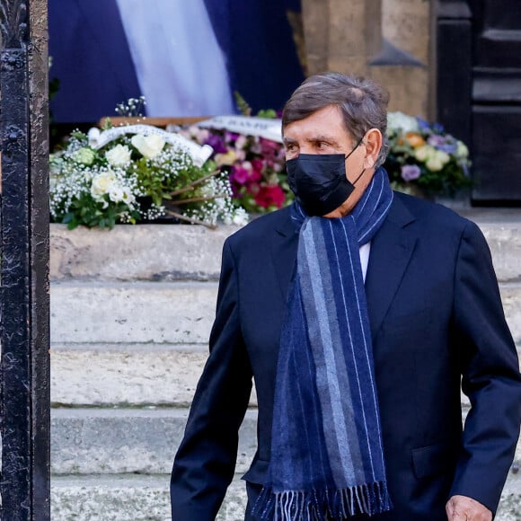 Jean-Pierre Foucault - Sorties des obsèques de Jean-Pierre Pernaut en la Basilique Sainte-Clotilde à Paris le 9 mars 2022. © Cyril Moreau/Bestimage