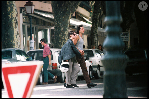 Isabelle Adjani et Daniel Day-Lewis en vacances dans le sud de la France en 1994.