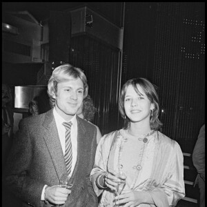 Archives - François Valéry et Sophie Marceau en soirée à L'Apocalypse, en 1981.