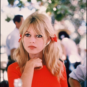 Archives - Portrait de Brigitte Bardot.