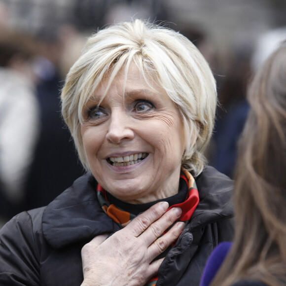 Evelyne Dheliat - Sorties des obsèques de Jean-Pierre Pernaut en la Basilique Sainte-Clotilde à Paris, France, le 9 mars 2022. © Denis Guignebourg/BestImage